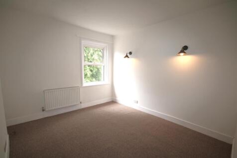 Bedroom 1a.JPG