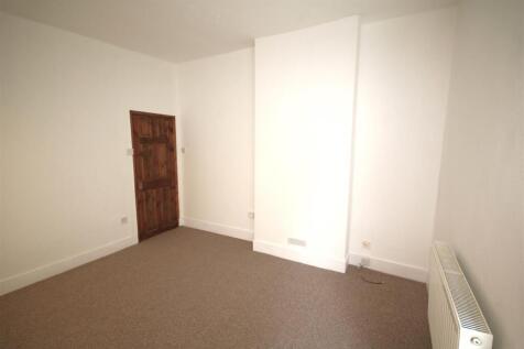 Bedroom 1c.JPG