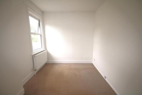 Bedroom 2a.JPG