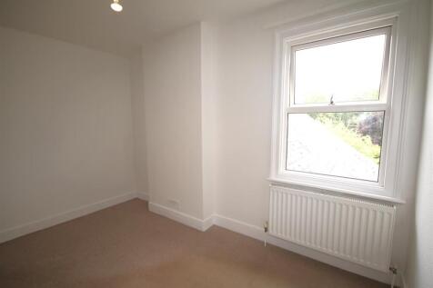 Bedroom 2c.JPG