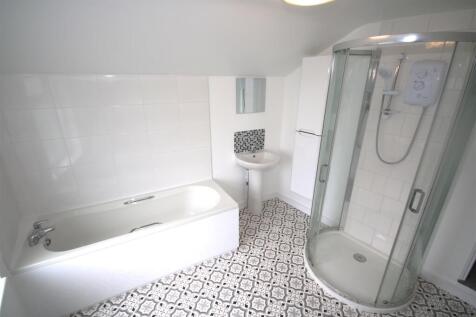 Bathroom.JPG