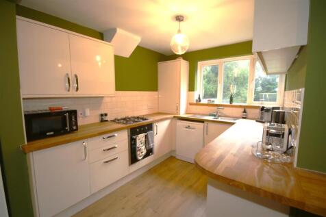 Kitchen b.JPG