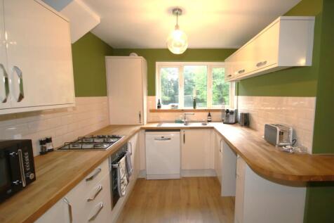 Kitchen a.JPG