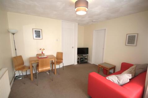 Living Room b.JPG