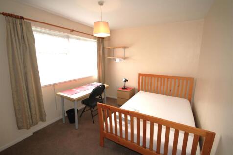 Bedroom 3a.JPG