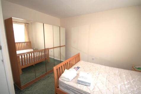 Bedroom 4c.JPG