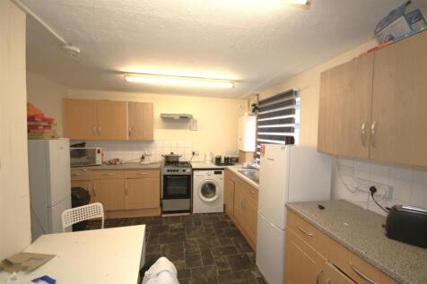 Kitchen a.JPG