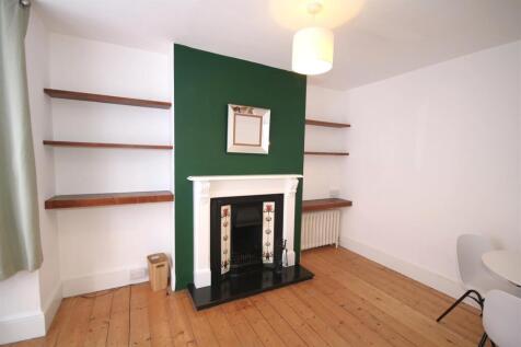 Living Room a.JPG