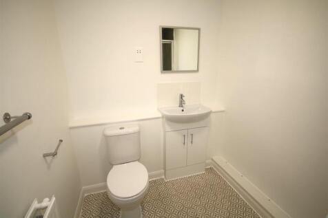 Shower Room a.JPG