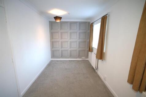 Bedroom 2a.JPG