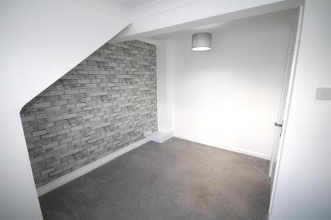 Bedroom 3c.JPG