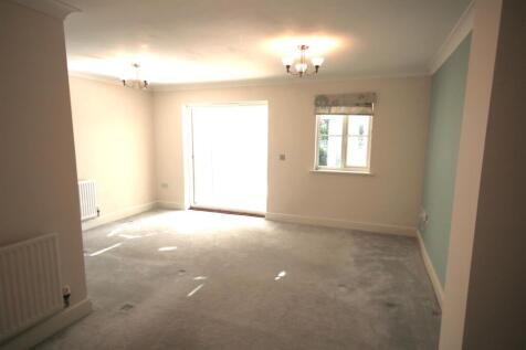 Living Room b.JPG