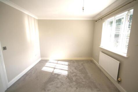 Bedroom 1c.JPG