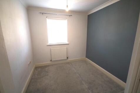 Bedroom 3a.JPG