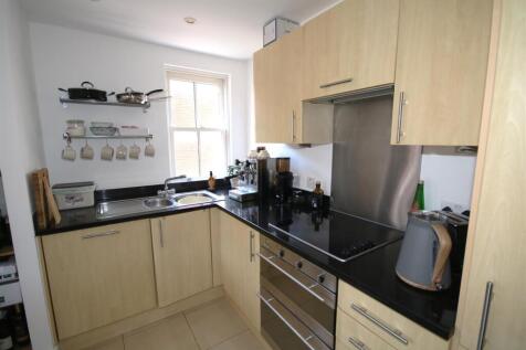 Kitchen b.JPG