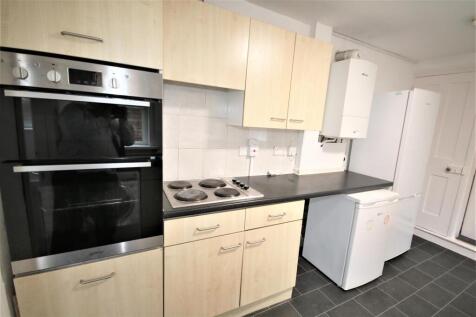 Kitchen b.JPG