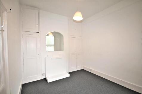 Dining Room b.JPG