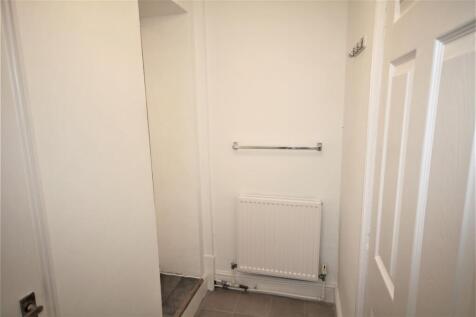 Shower Area b.JPG