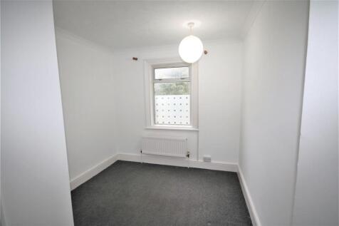 Bedroom 3a.JPG