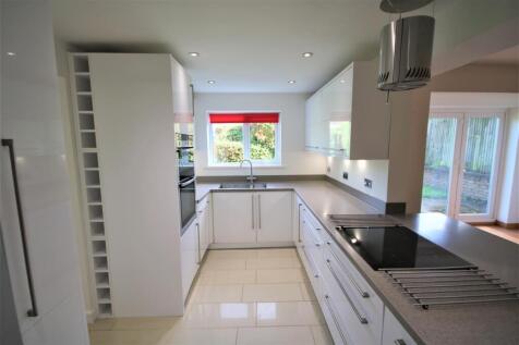 Kitchen a.JPG