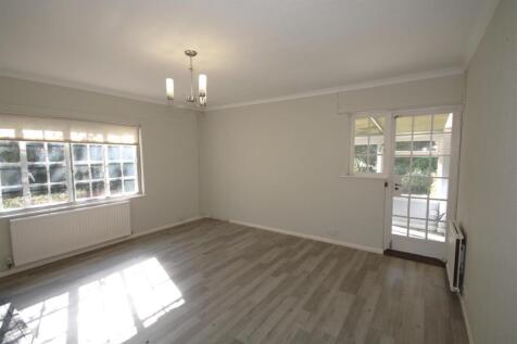 Living Room a.JPG