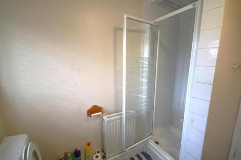 Shower Room b.JPG