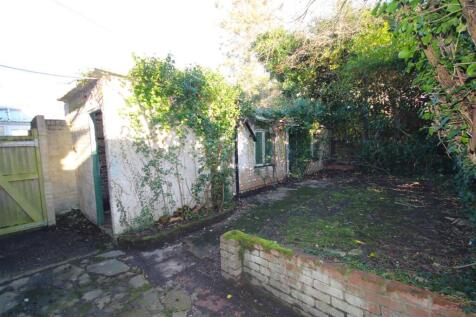 Garden Shed b.JPG