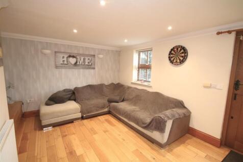Living Room b.JPG