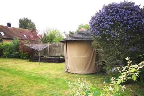 Rear Garden c.JPG
