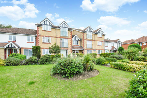 63 MORSE CLOSE (6...
