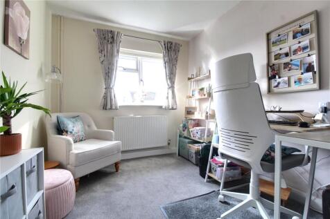 Bedroom 3/Study