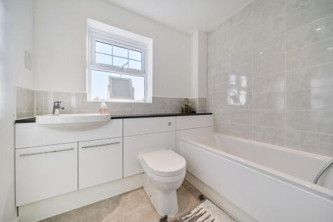 1384794-7-6926dbc...