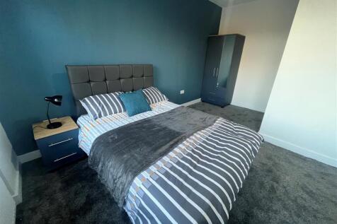Bedroom 8.jpg