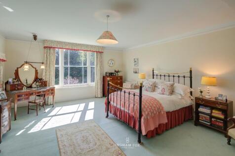 Main Bedrom