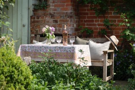 Sunny Garden