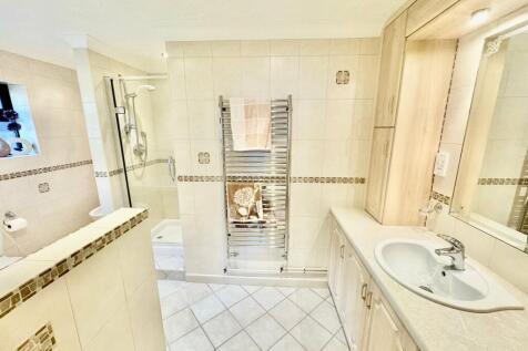 En-Suite to Master