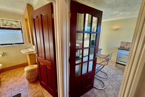 Annex - Doors to Bathroom &amp; Kitchen