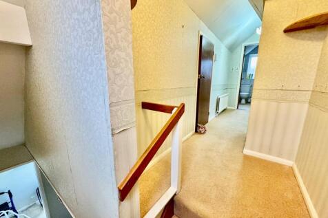 Landing to all Rooms
