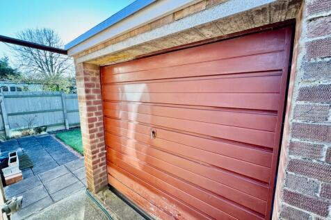 Detached Garage 