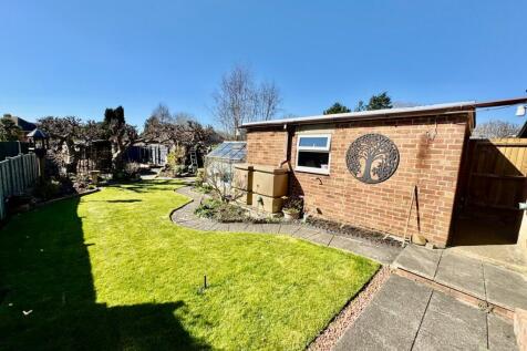 Lawn &amp; Garage 