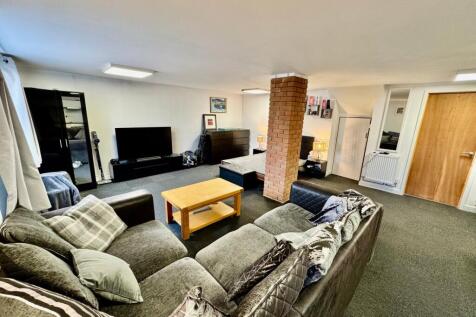 Open plan lounge