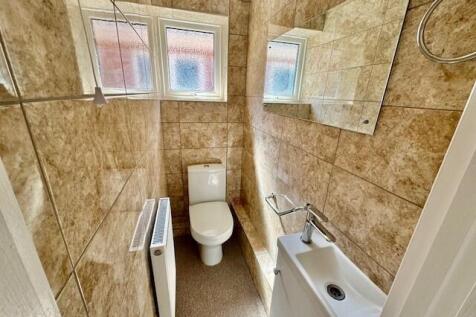 Separate WC 