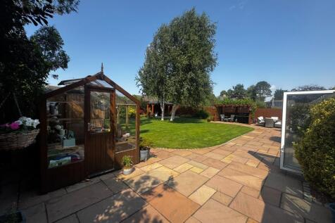 Green House &amp; Patio