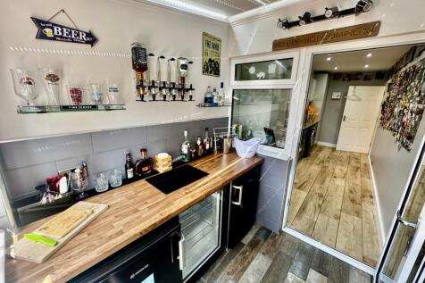 Bar Area 