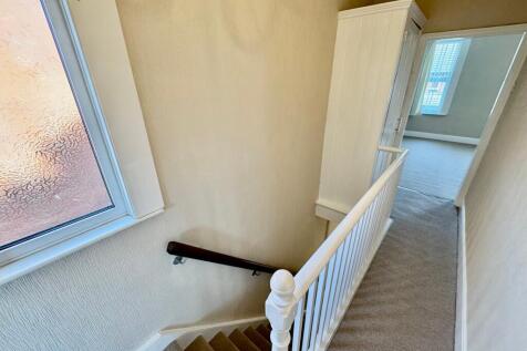 Stairs &amp; landing