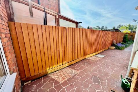 Jet washed pathway 