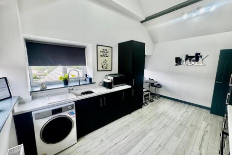 Kitchen / Utility Area