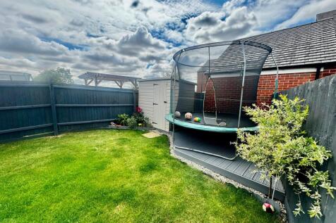 Lawn &amp; Decking 