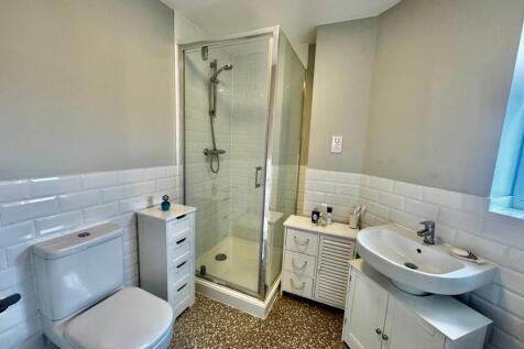 Master En-Suite