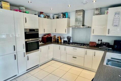 Fitted Kitchen 